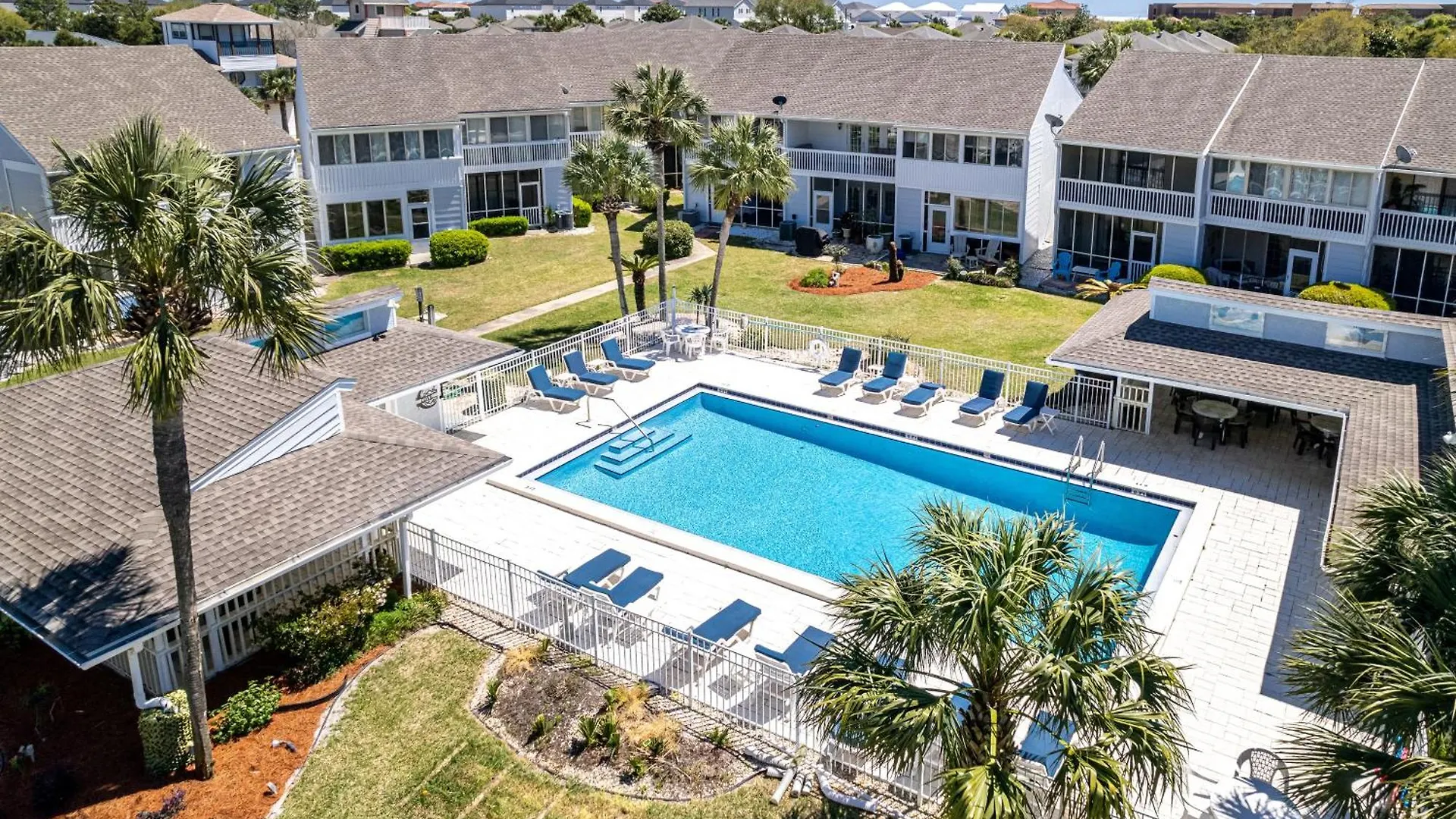 Sandpiper Cove 3209- By Holiday Isle Properties Destin